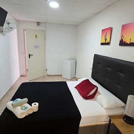 Hostal Sol Celeste Λορέτ Ντε Μαρ Εξωτερικό φωτογραφία