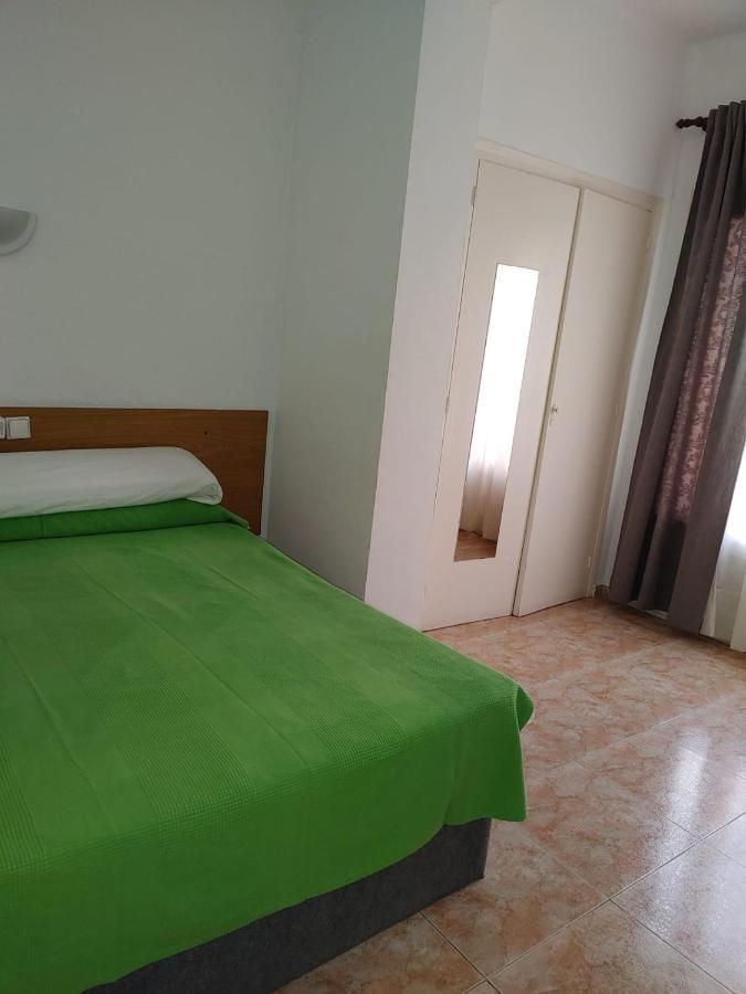 Hostal Sol Celeste Λορέτ Ντε Μαρ Εξωτερικό φωτογραφία