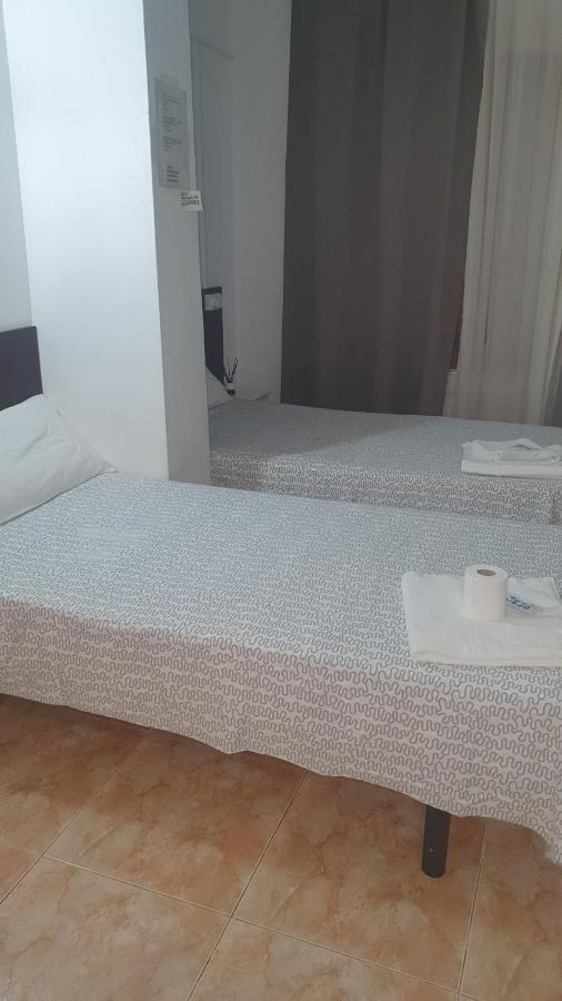 Hostal Sol Celeste Λορέτ Ντε Μαρ Εξωτερικό φωτογραφία