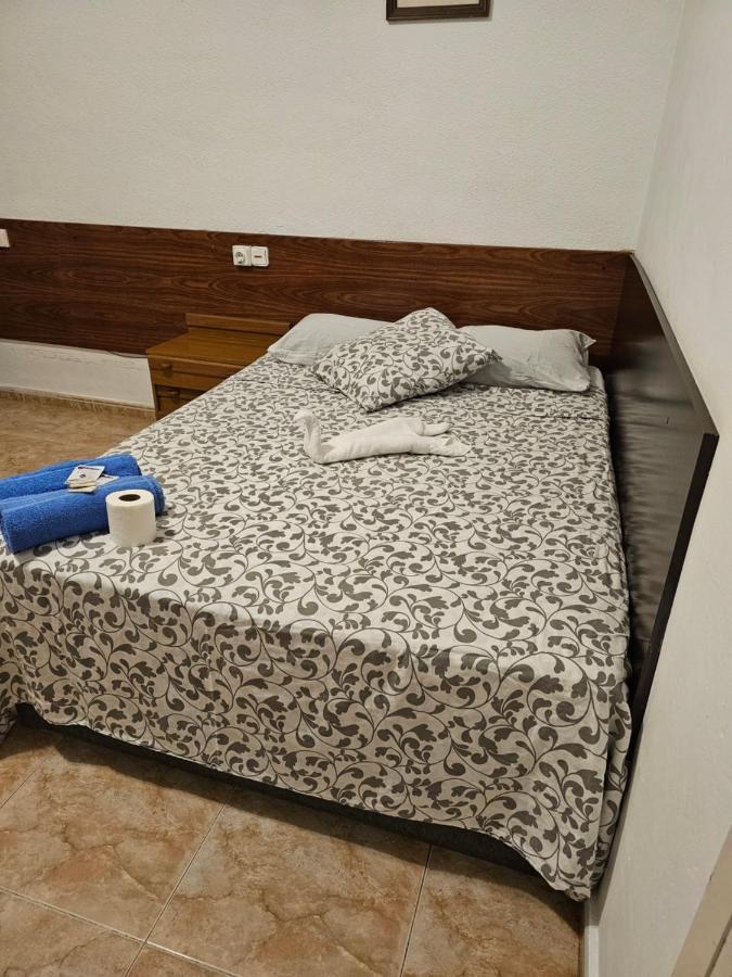 Hostal Sol Celeste Λορέτ Ντε Μαρ Εξωτερικό φωτογραφία
