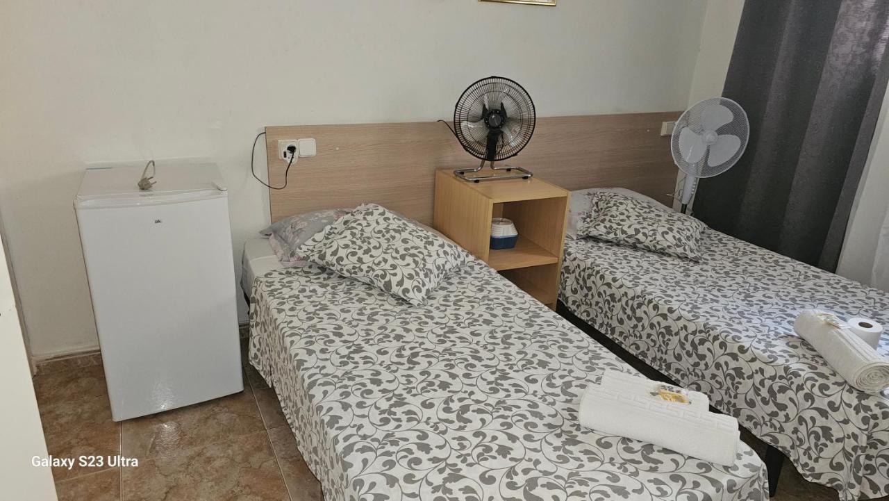 Hostal Sol Celeste Λορέτ Ντε Μαρ Εξωτερικό φωτογραφία