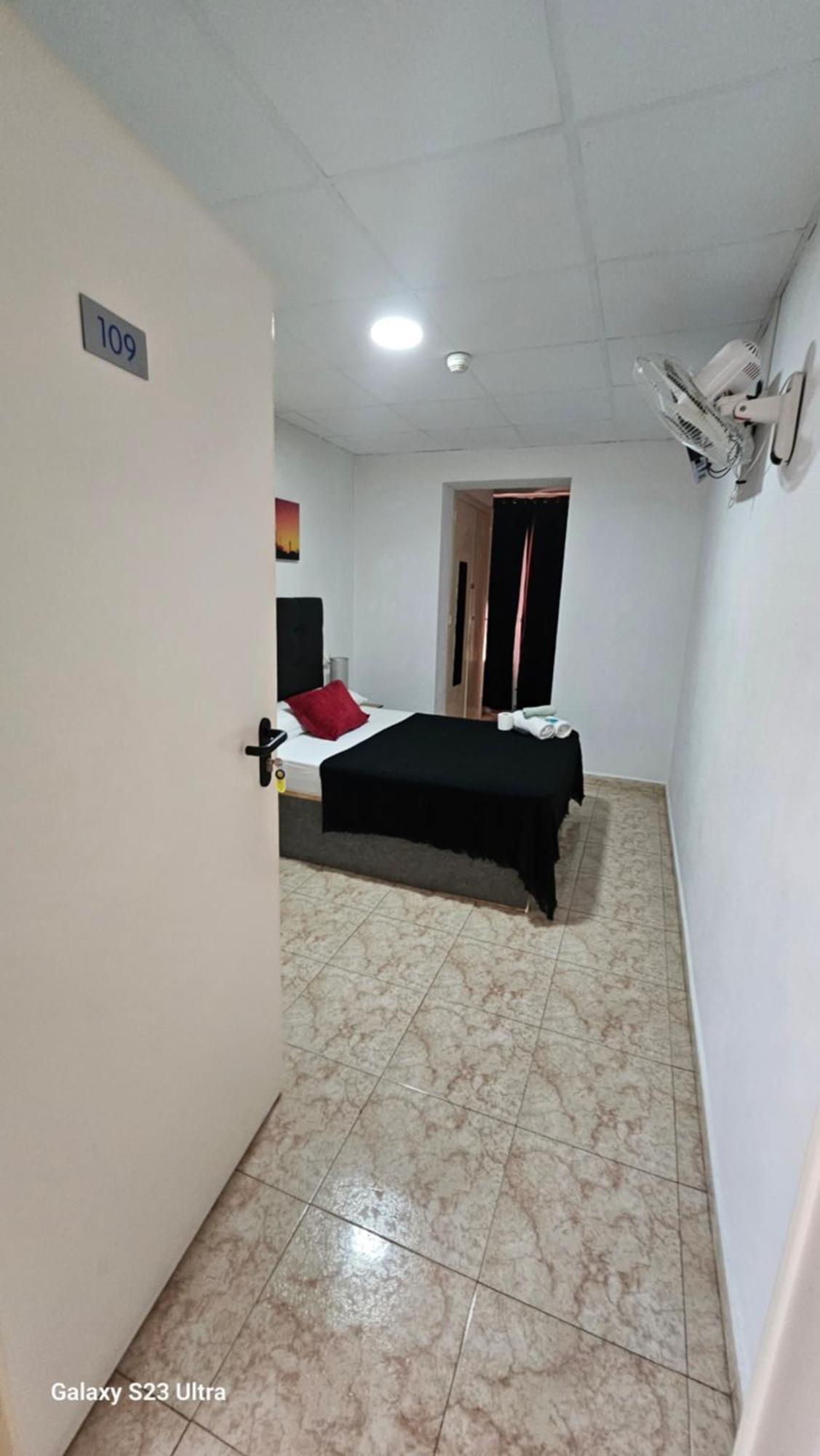 Hostal Sol Celeste Λορέτ Ντε Μαρ Εξωτερικό φωτογραφία